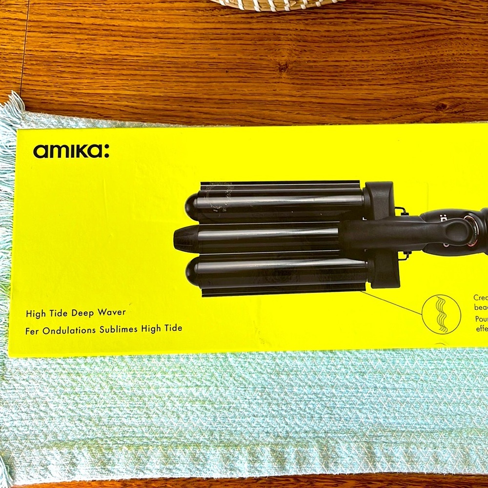 Amika high tide waver